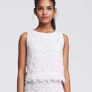 Banana Republic Scalloped Floral Lace Top